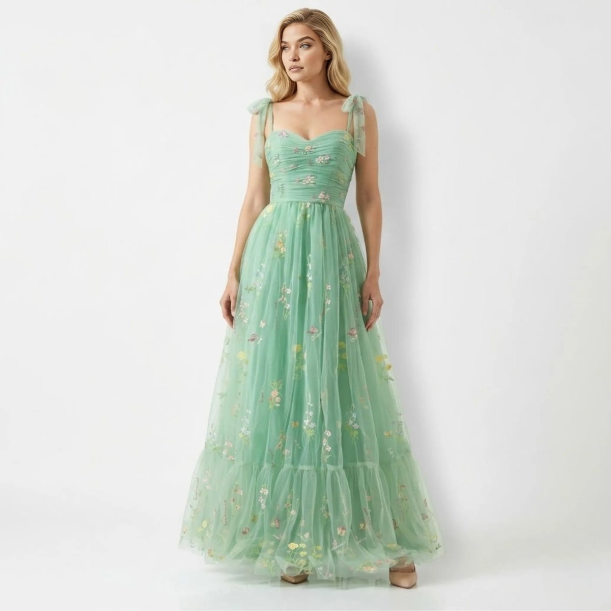Amarante Embroidered Tulle Gown – Floral A-Line Fairytale Evening Dress