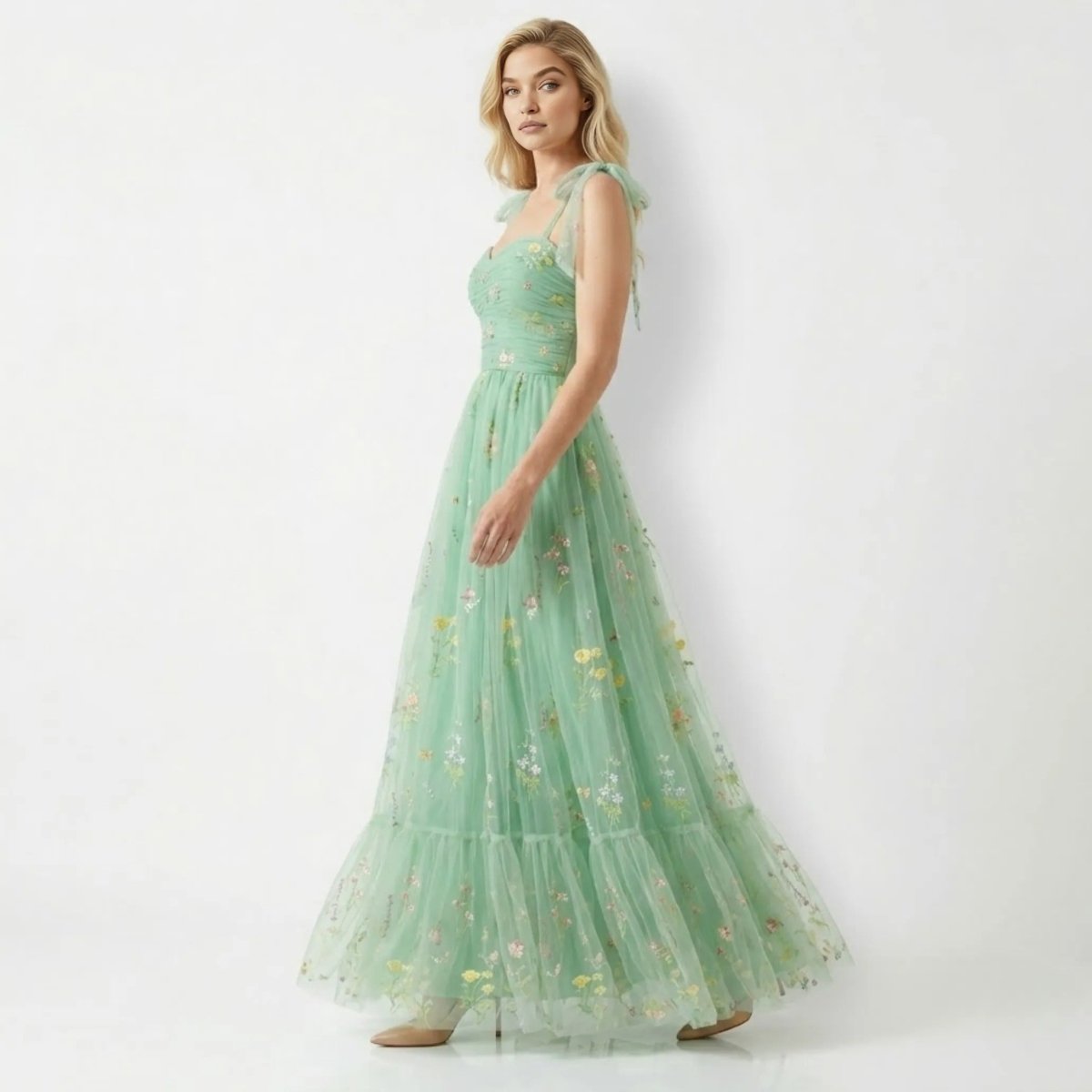 Amarante Embroidered Tulle Gown – Floral A-Line Fairytale Evening Dress