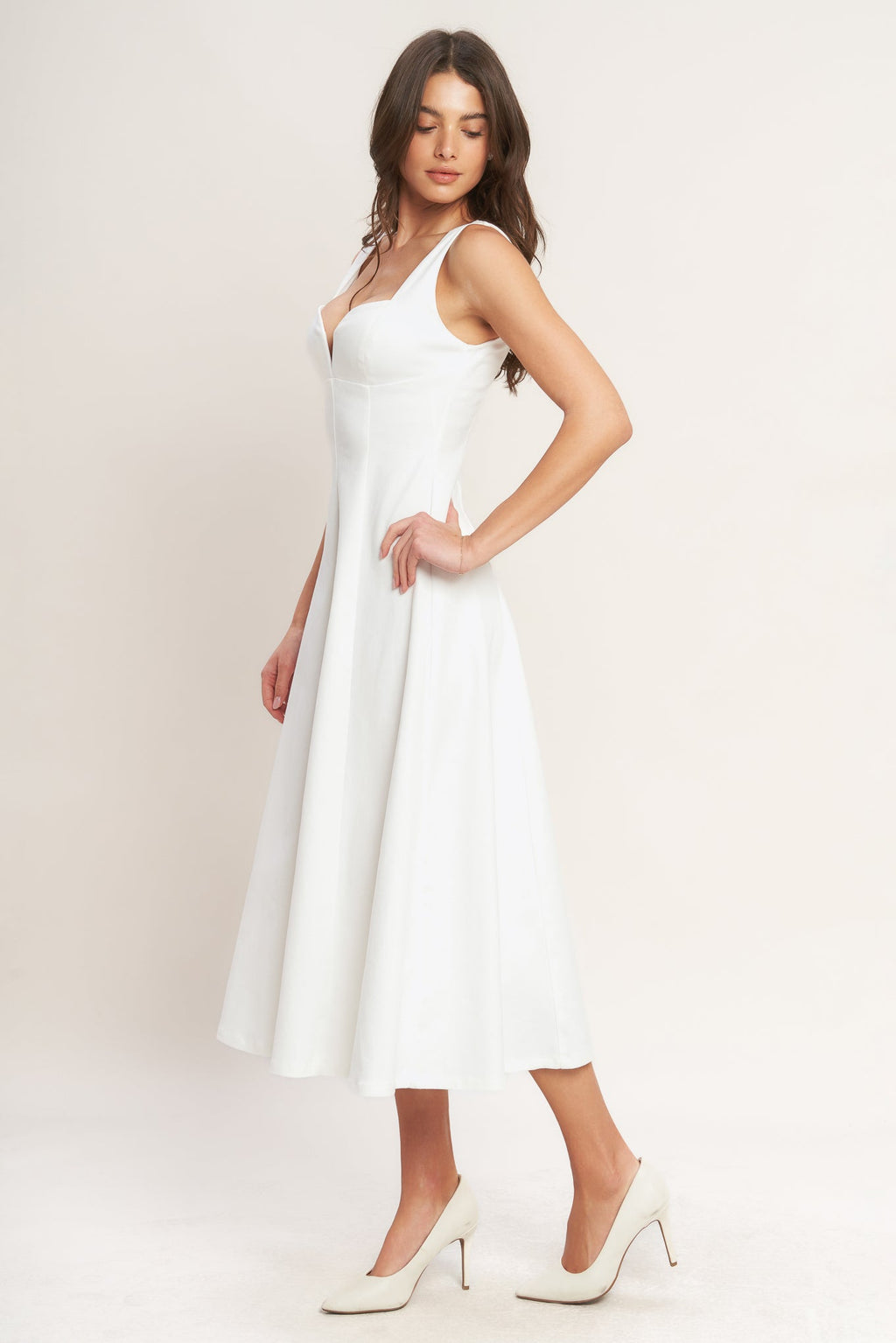 Solid Sweetheart Neck Circle Skirt Woven Midi Dress