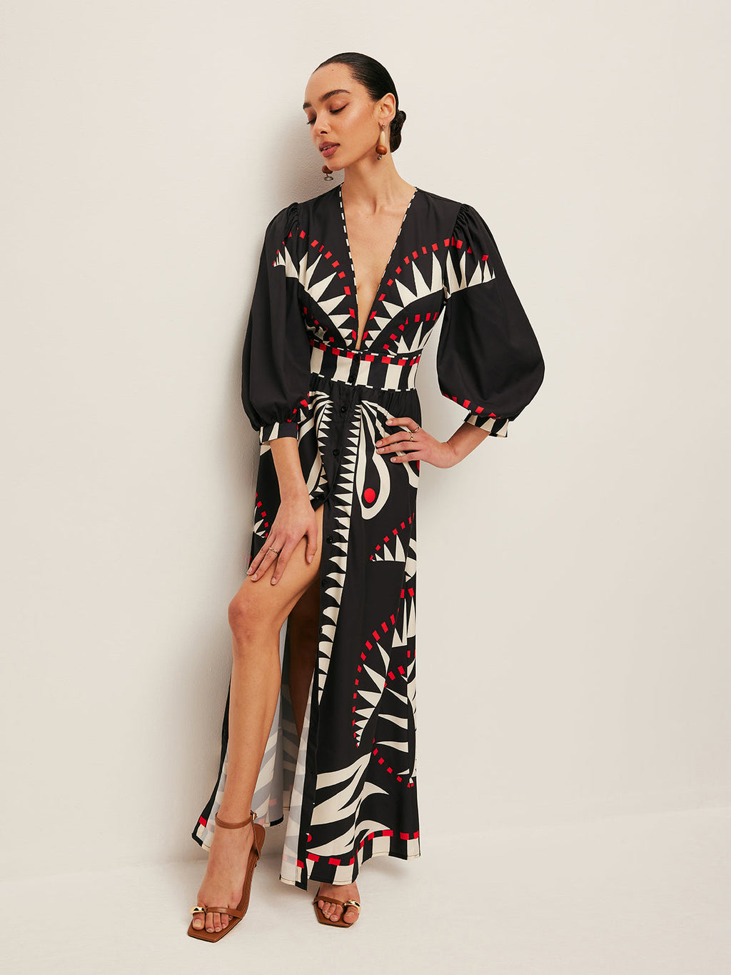 Women’s Printed V-Neck Maxi Dress — 3/4 Sleeve Elegant Vacation Flowing Dress