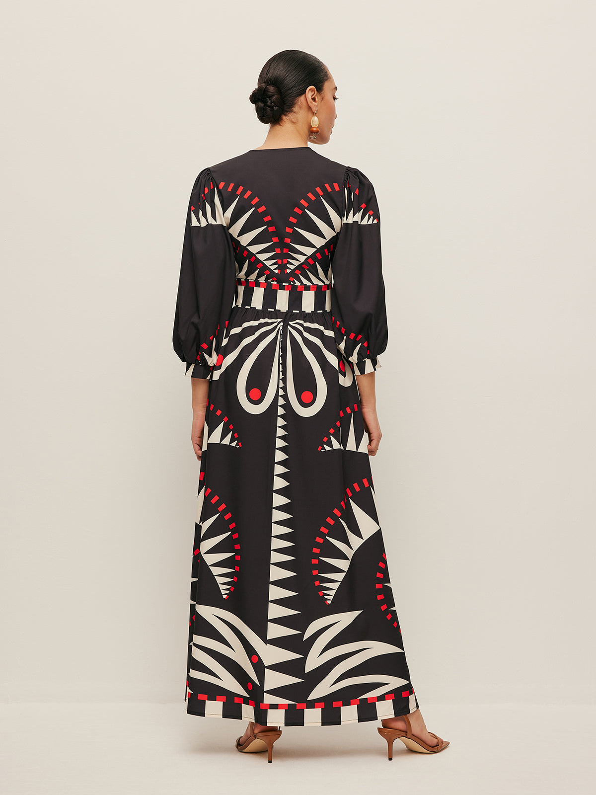 Women’s Printed V-Neck Maxi Dress — 3/4 Sleeve Elegant Vacation Flowing Dress
