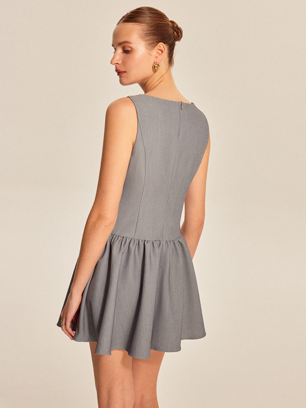 Women’s Sleeveless Crew Neck Mini Dress — Plain Elegant Short Dress for Work, Party & Casual Wear with Invisible Zipper