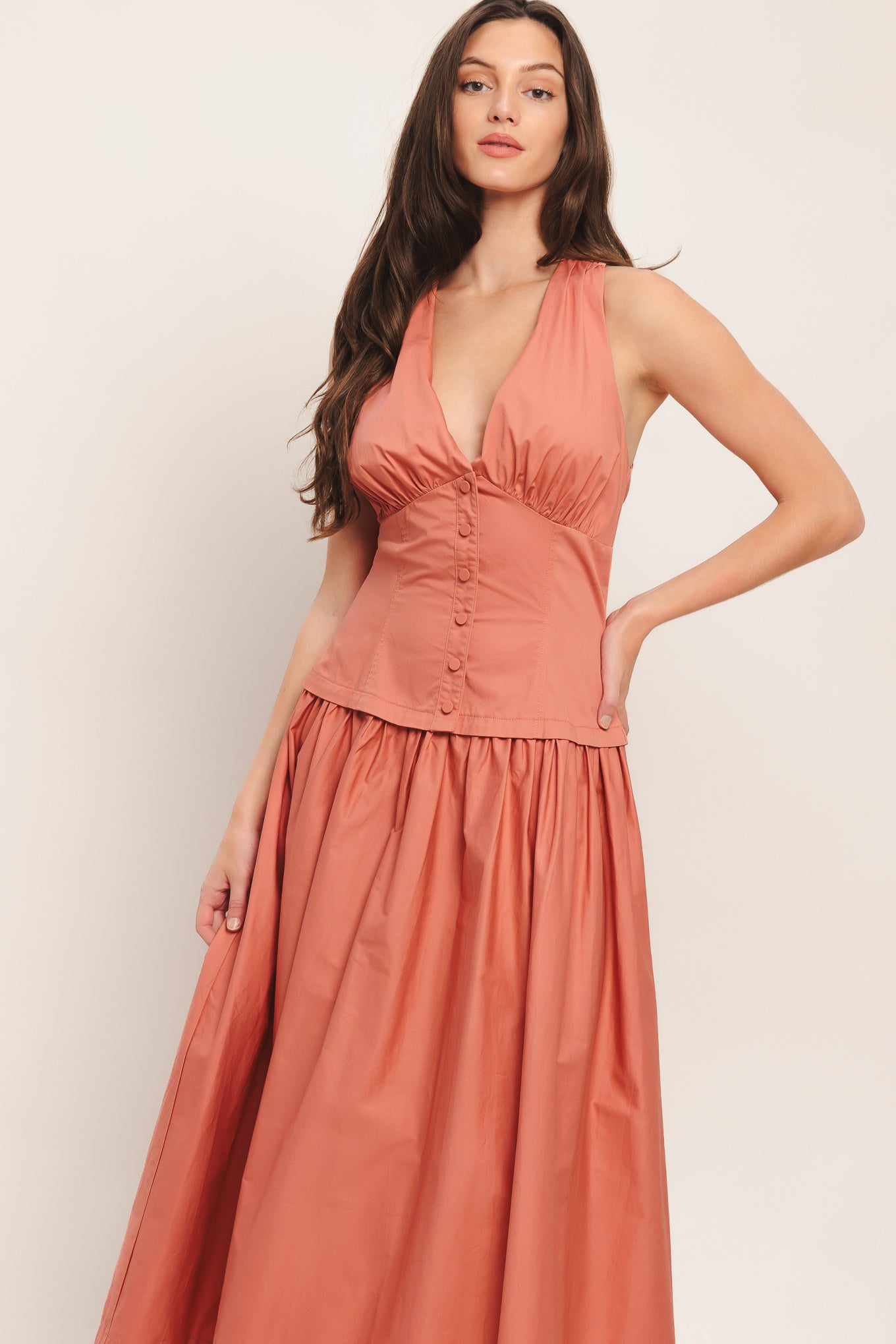 Elegant Woven Midi Dress with Halter Neck & Full Skirt
