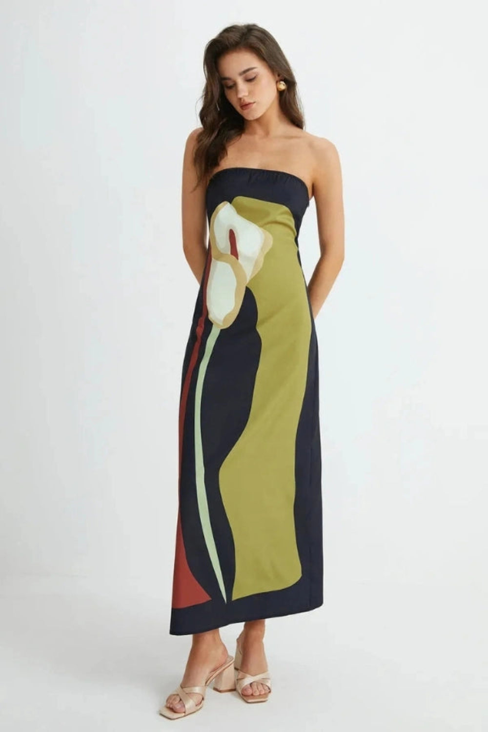 Kouvr Elizabeth Strapless Maxi Dress – Abstract Calla Lily Satin-Crepe Gown
