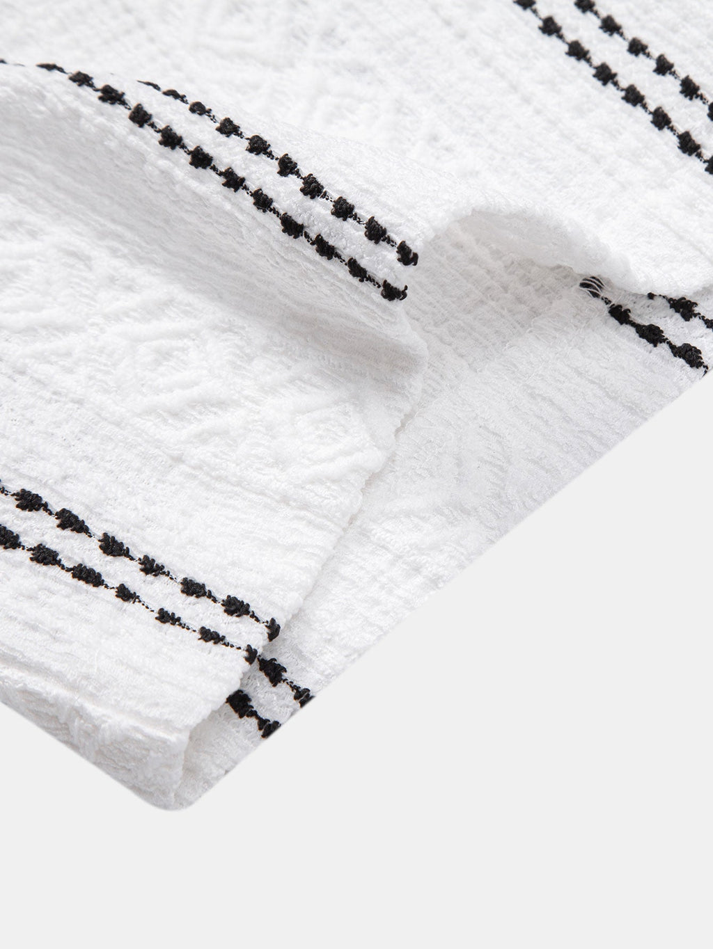 Men’s Striped Jacquard Shirt – Lightweight Breathable Casual Button-Up Summer Shirt with Retro Black & White Design
