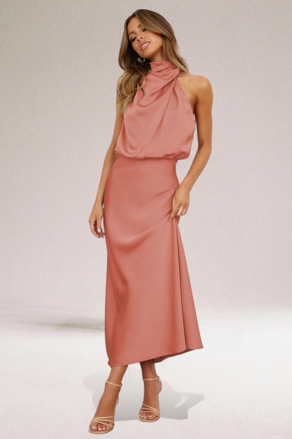 Women’s Halter Neck Evening Dress – Elegant Maxi Formal Gown with Luminous Fabric