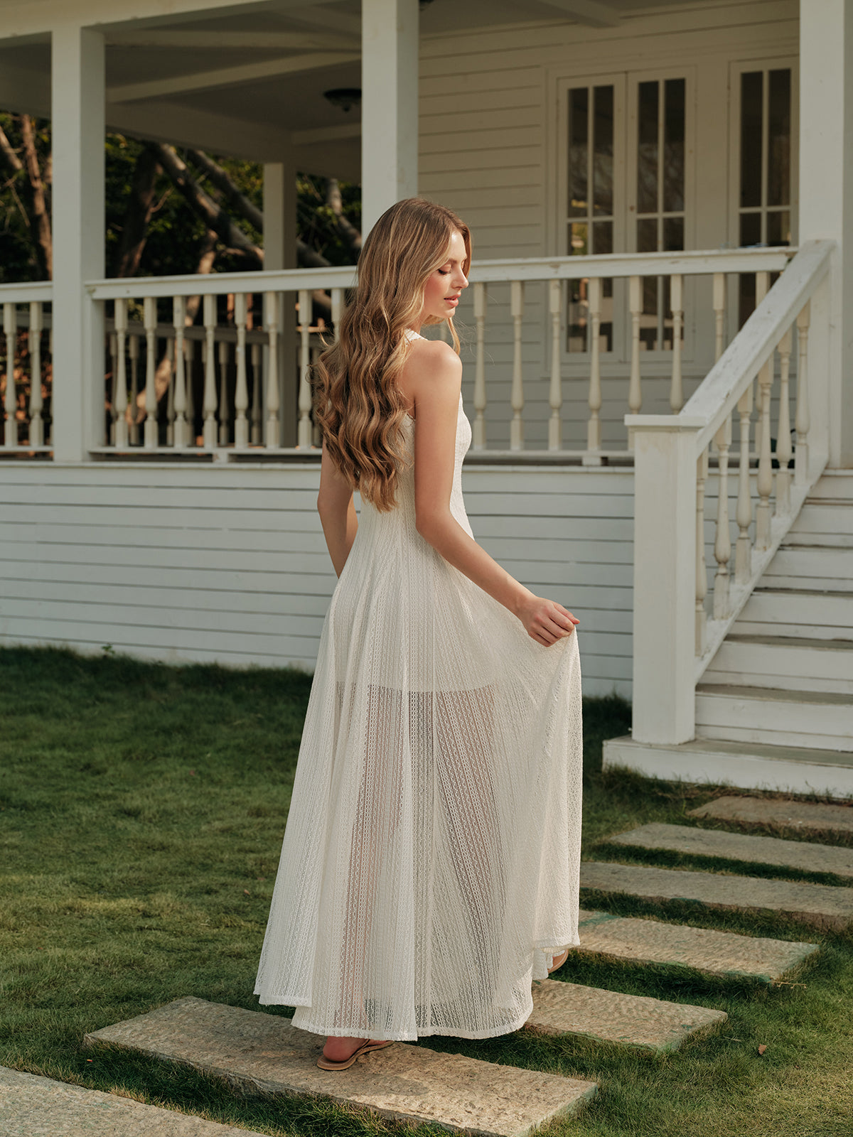Women’s Lace Crew Neck Maxi Dress — Sleeveless Elegant Long Dress with Invisible Zipper for Wedding & Vacation