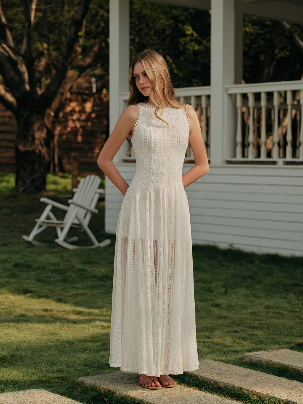 Women’s Lace Crew Neck Maxi Dress — Sleeveless Elegant Long Dress with Invisible Zipper for Wedding & Vacation
