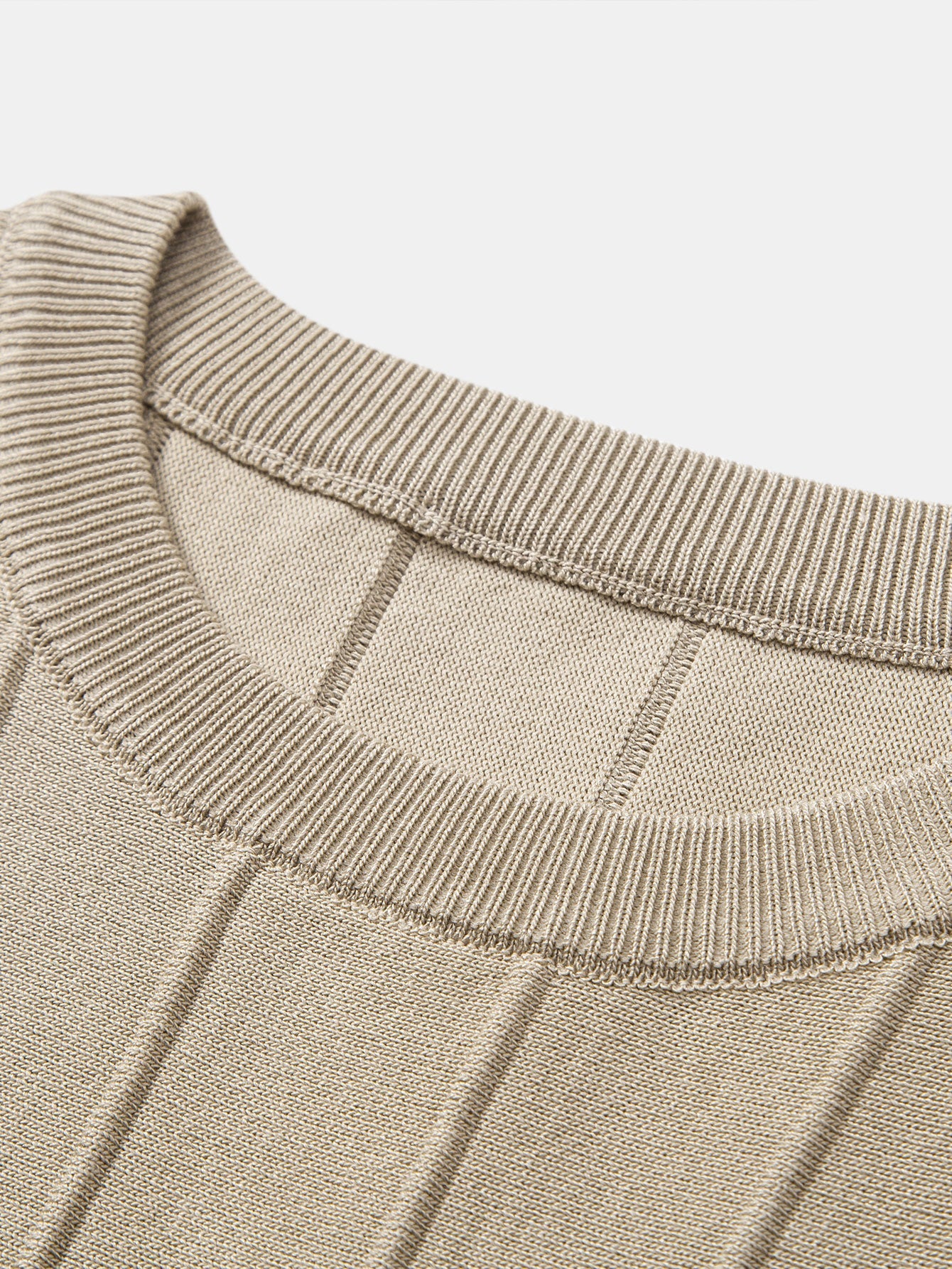 Striped Crew Neck T-Shirt for Men – Casual Everyday Basic Top, Soft Breathable Polyester Tee, Regular Fit Minimalist Shirt
